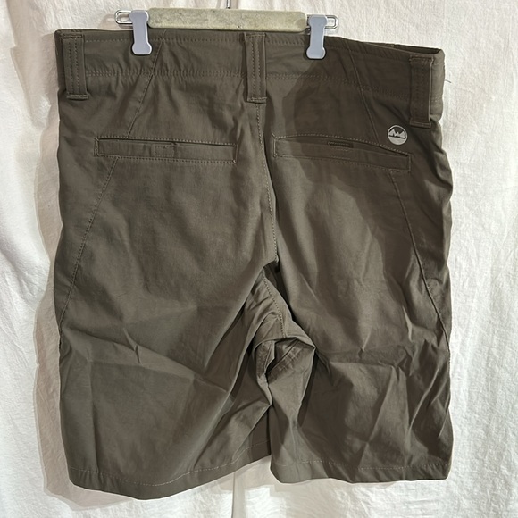 Wrangler quick dry shorts - Picture 2 of 3